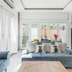 Central Seminyak Private 3 Bedroom Villa Roshi